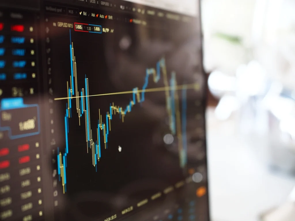 Imagen que muestra unas gráficas de análisis de datos en un programa empresarial.